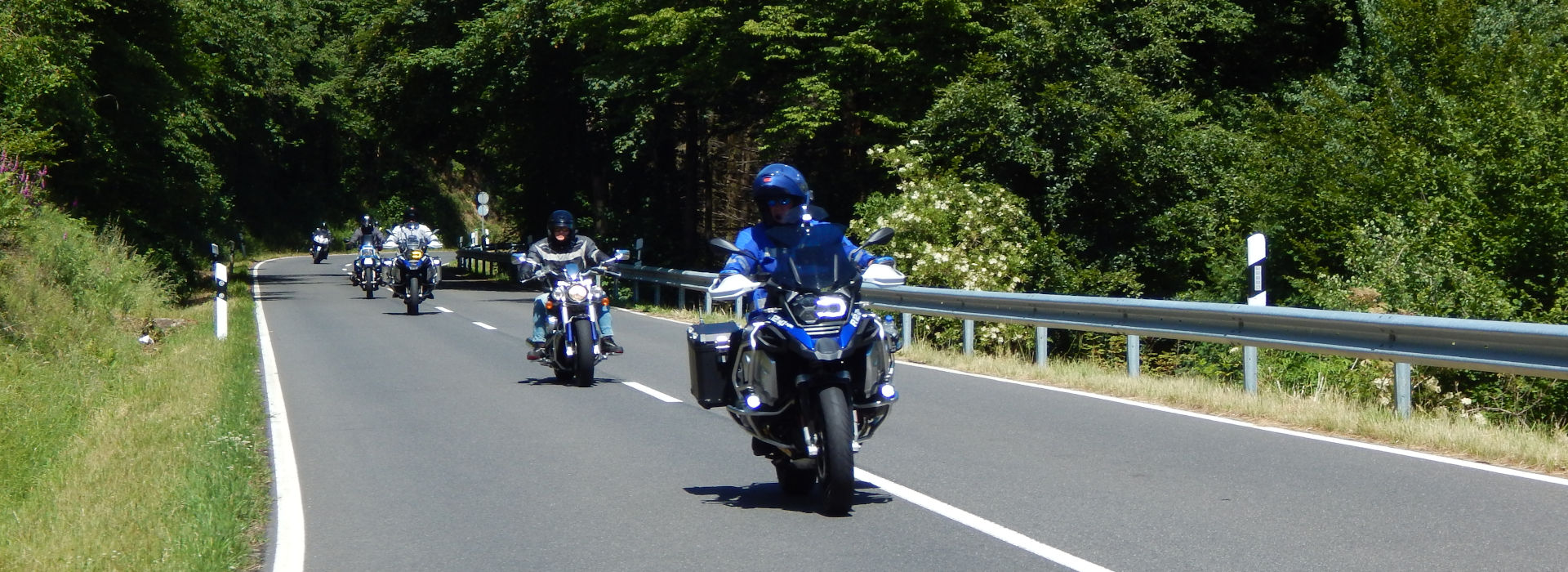 Motorrijbewijspoint Maastricht belt jou